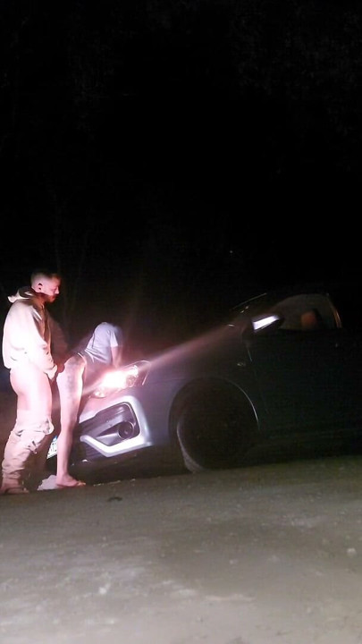 App driver has sex with two female passengers on the road | Clip 1