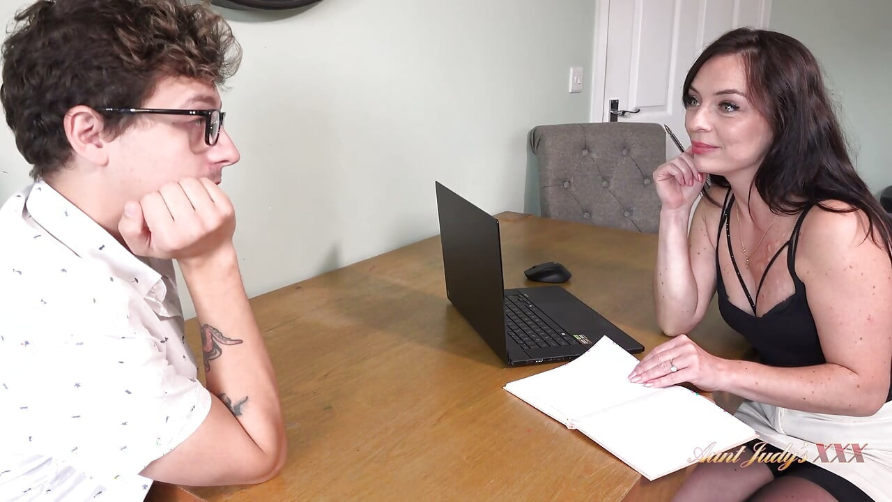 Hot MILF Teacher Nicole Blake Motivates Her Failing Student