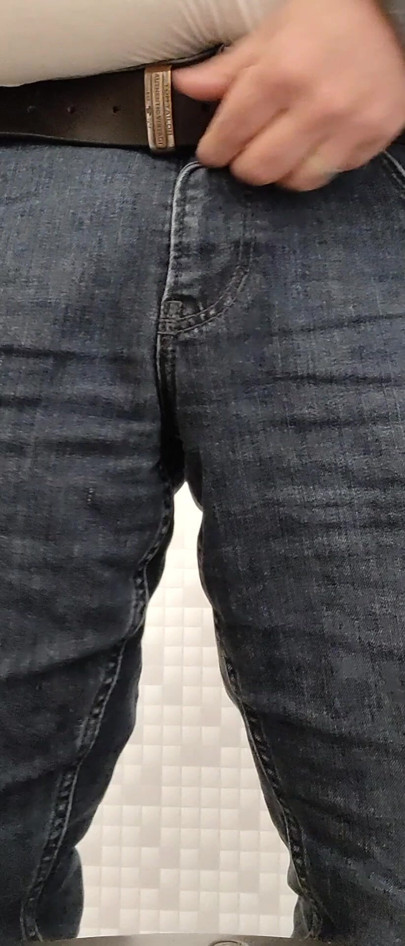 Pissing #70
