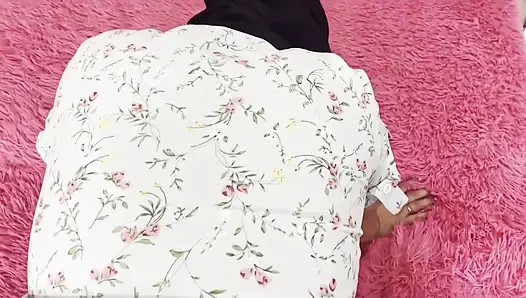 Horny Zehra Lets Guy Cum Inside Her