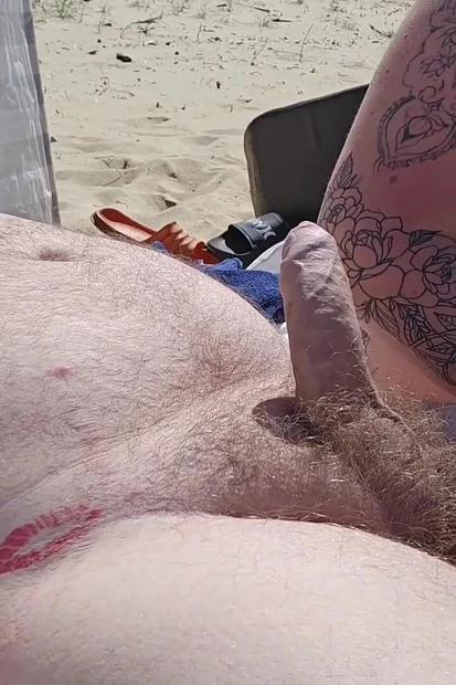 Jimbob & Jade Beach masturbatie