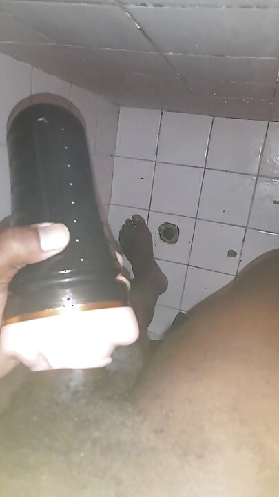 Jerking off S10 E8