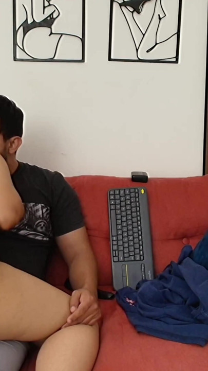 Playing with my friend's pussy at home | Clip 2