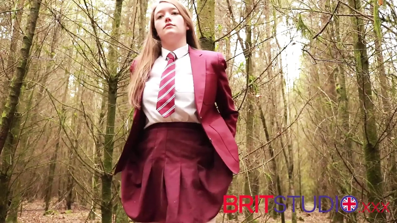 British 18-Year-Old in Uniform Uses She Wee in Outdoor Adventure