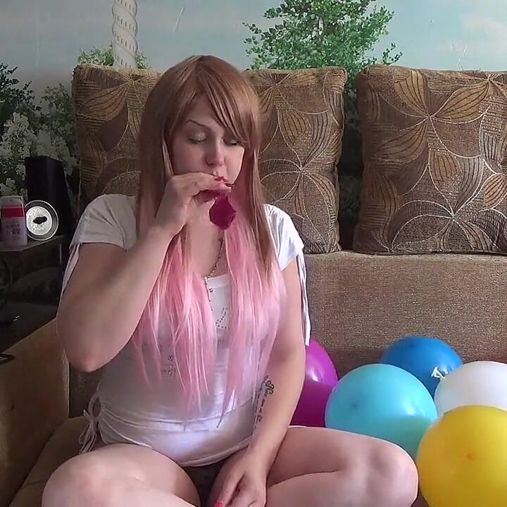 I Am Blowing 10 Different Color Balloons!