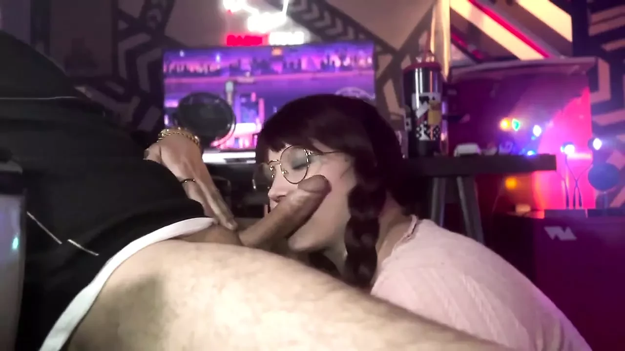 Perfect BJ for My Dad's Best Friend