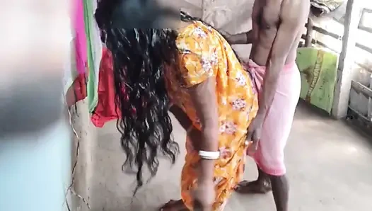 Meine debar-schwiegermutter fand im haus ein Schlupfloch und fickte mich zu hause.