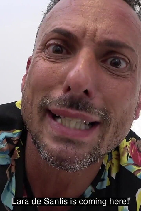 Wtf! Za jej plecami! Zdradza żonę, gdy pracuje! (Porno z Włoch)