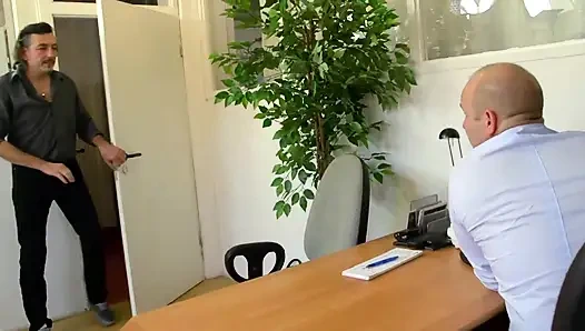 Momen hot ajaib - bab #05