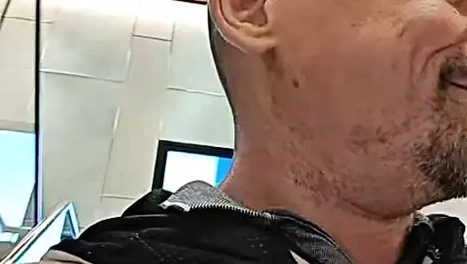 Ponpon telefonu bozuk