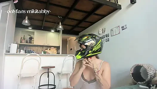 Train with me at home: Fitness girl teasing miki