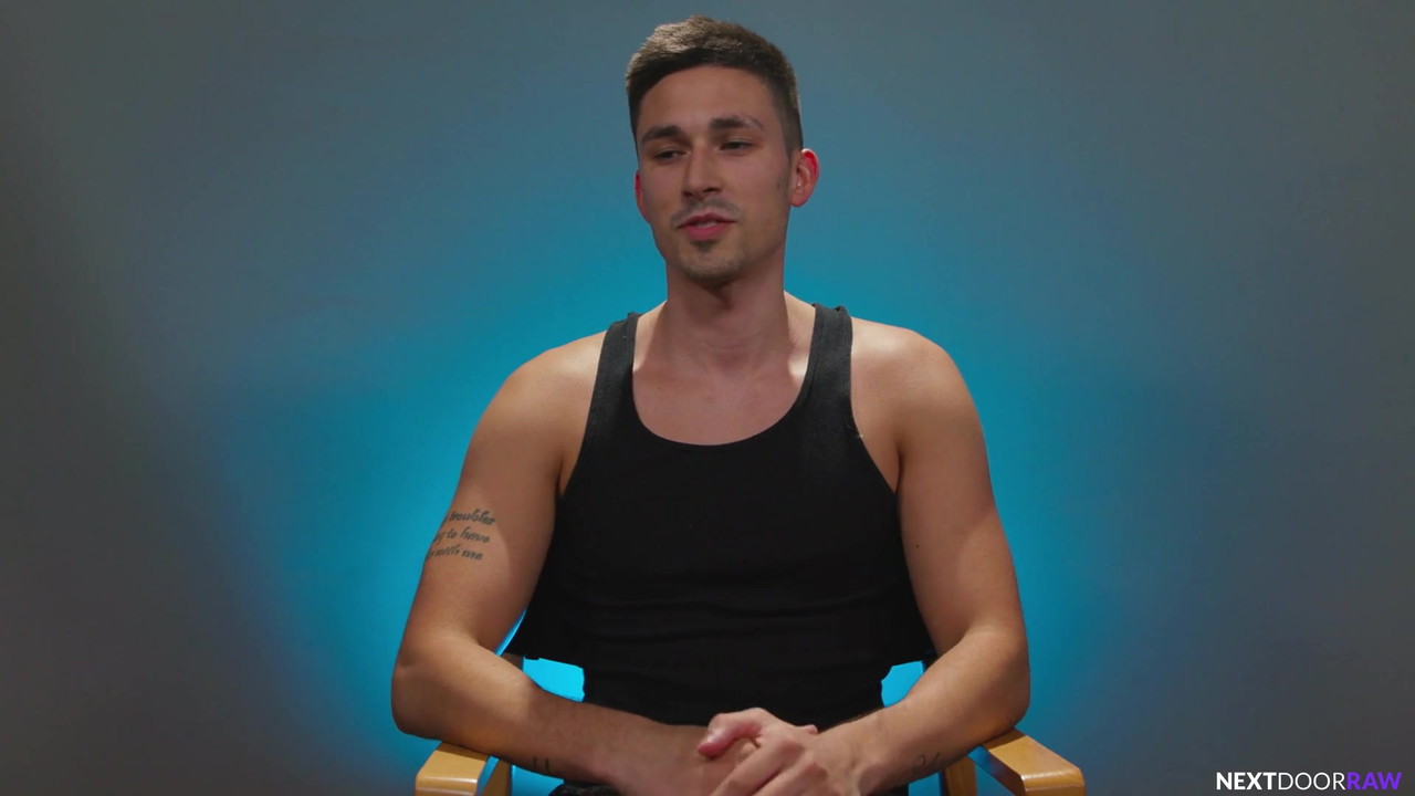 华丽的twnk性感翻转乱搞现实生活中的tatted BF大屁股