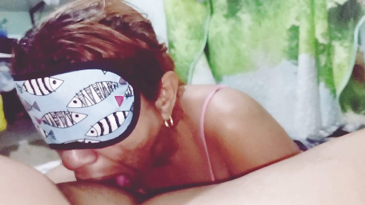 The old woman, like an addict, only takes the penis out of her mouth when the man ejaculates in her throat.