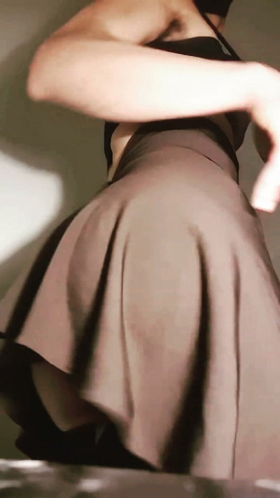 Femboy Maroc crossdress trans mtf mặc đồ lót gợi cảm và đồ lót khiến tôi cảm thấy thoải mái và thỏa mãn
