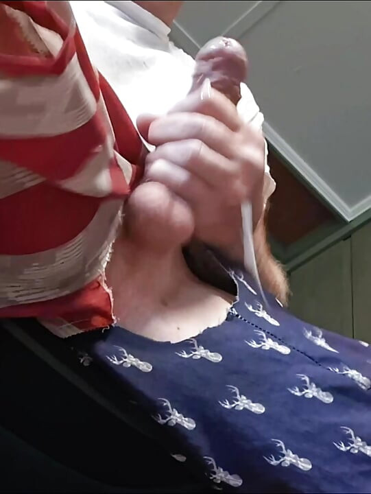 BWC shoots huge loads of cum has its jerked hard