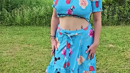 Real TOPLESS MOMMY Outside Mature MILF BIG TIT in the Sunshine