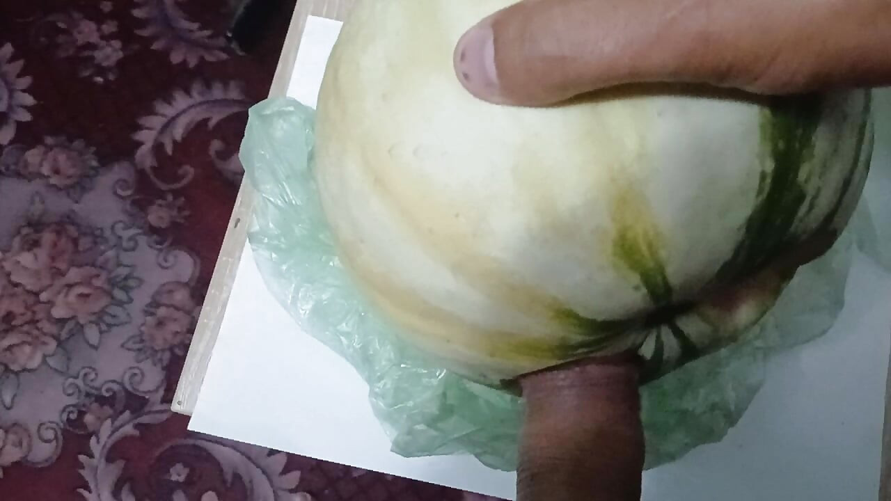 Pomelo is so erotic