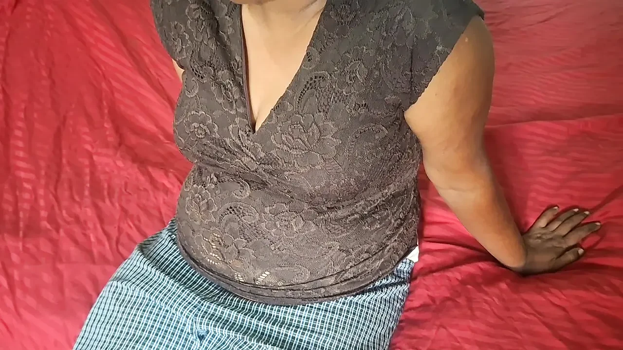 Cleaning lady Horny  lady Bedroom so sexy