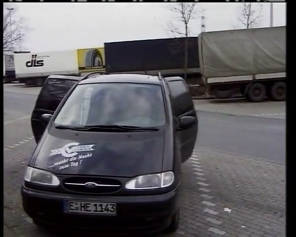 Deze amateurbabes uit Duitsland zijn hier om elkaar te likken