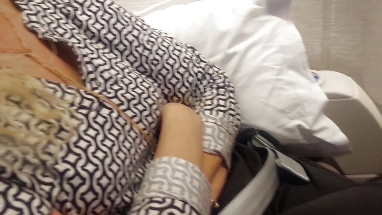 业余金发妻子享受性爱