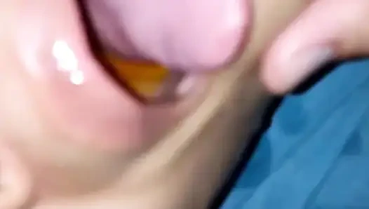 Stepfather Teaching Stepdaughter How to Make Deepthroat and Piss for the First Time