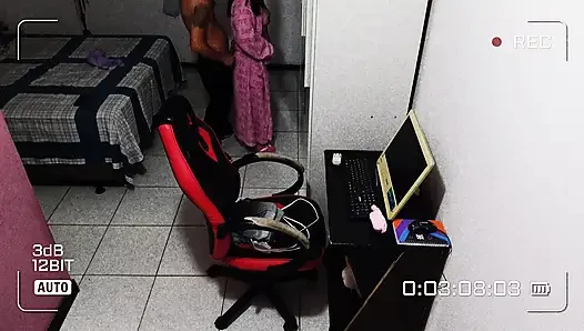 Verheiratet, betrügt ihren ehemann mit einem nachbarn nebenan