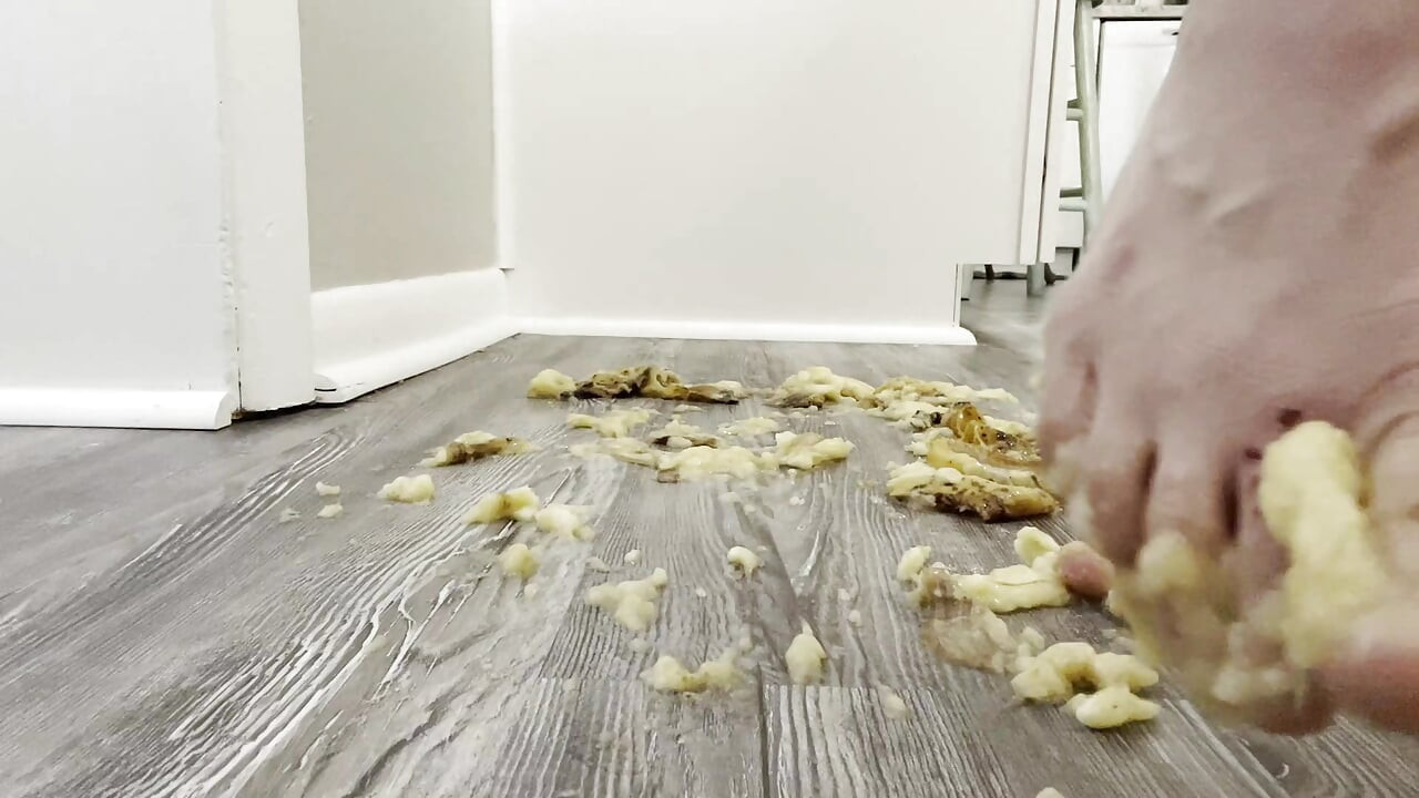 Banana Crush with Feet