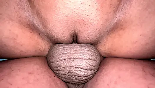 aaj raat me room me so rahi thi to mere jethji aaye or mere se pani manga or me pani dene