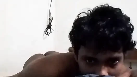 India Young'ın götü