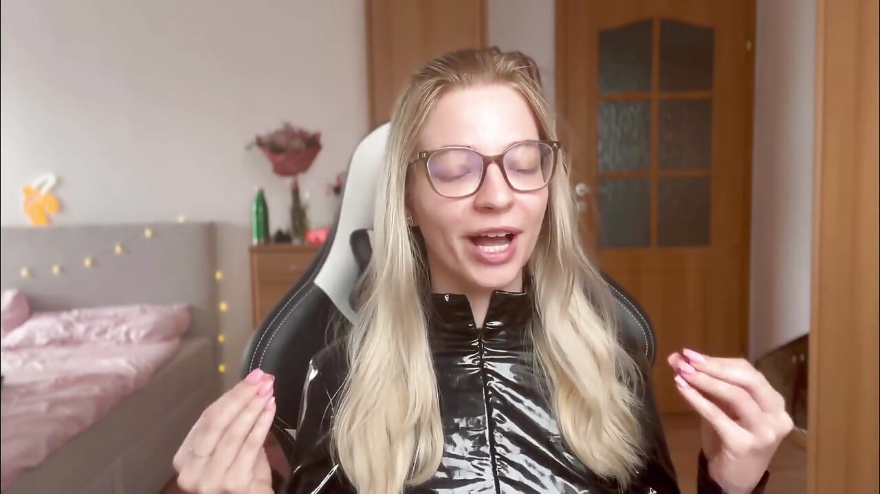 All You Need to Know About Latex Fetish (pvc, Leather)