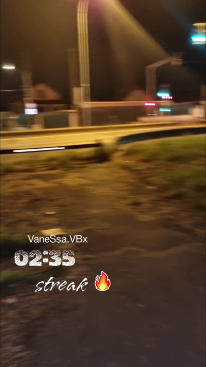 Streak🔥 (pelacur) yang lagi sange mencari kontol di kota. VaneSsaBiTCHx PariSChienneTrvprod⁹¹