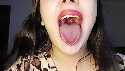 Chew Cheetos, Uvula в видео от первого лица