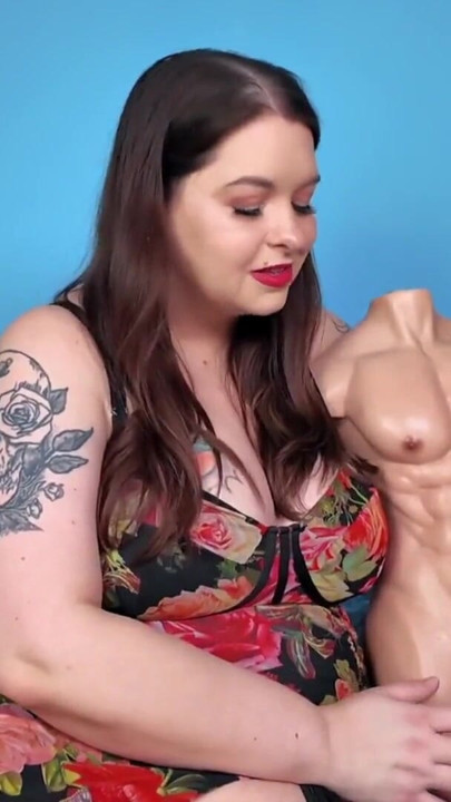 SILICONE MALE TORSO BRUCE by YELOLY - FULL REVIEW - SYDNEY SCREAMS | Clip 1
