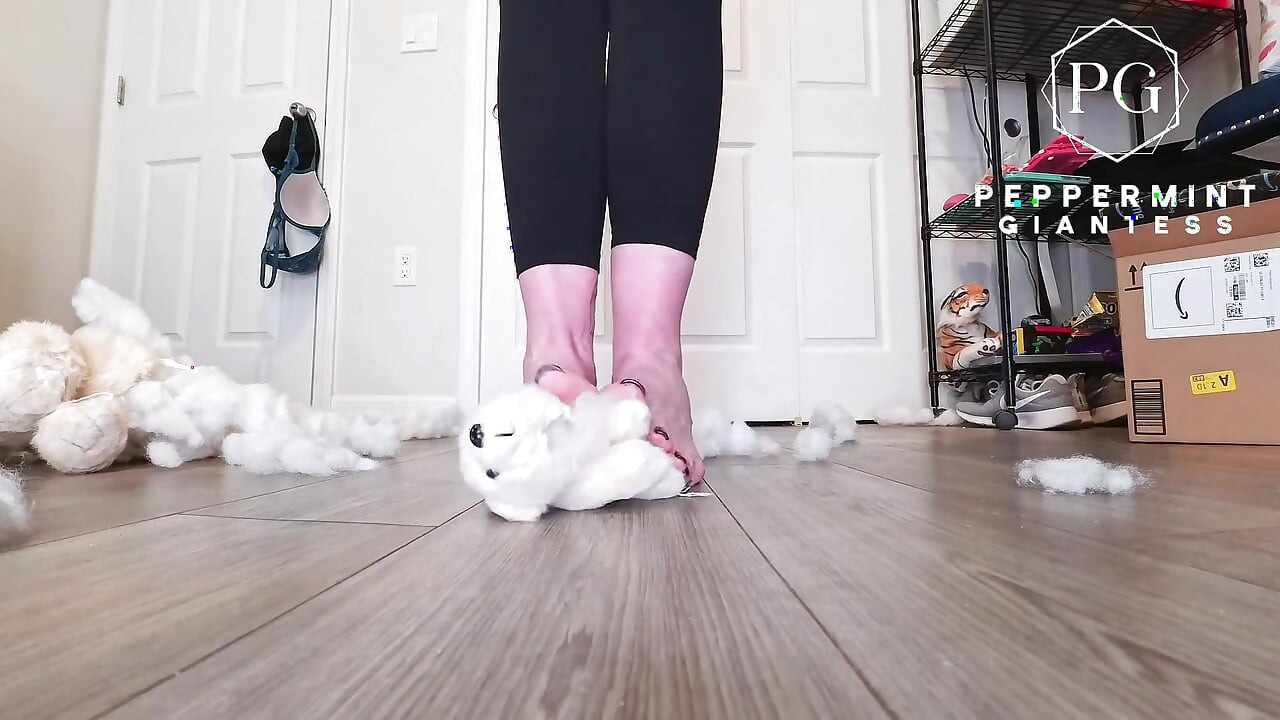67 Tall Giantess Barefoot Plushie Crush: Size 16 Toes Tear Open & Empty Fluff