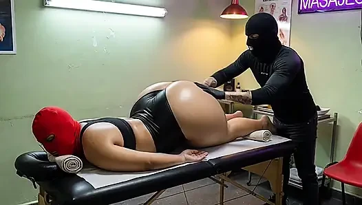 Big Ass Mother in Law Gets Oil Massage in Black Leggings and Ends in Black Panties