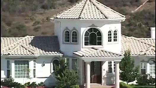 Randy yarak emiyor kızlar grup sekste 2 adam tarafından sikiliyor ve sonra boşalıyor