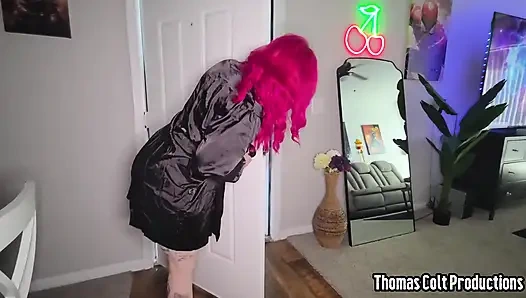 Застукали неверную подругу-шлюху, трахающей ее соседа!