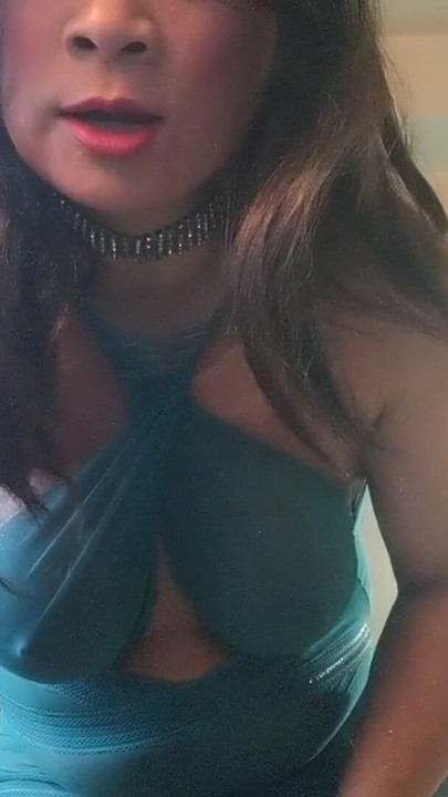 Spectacular moment from "Green High Neck Chemise 2"