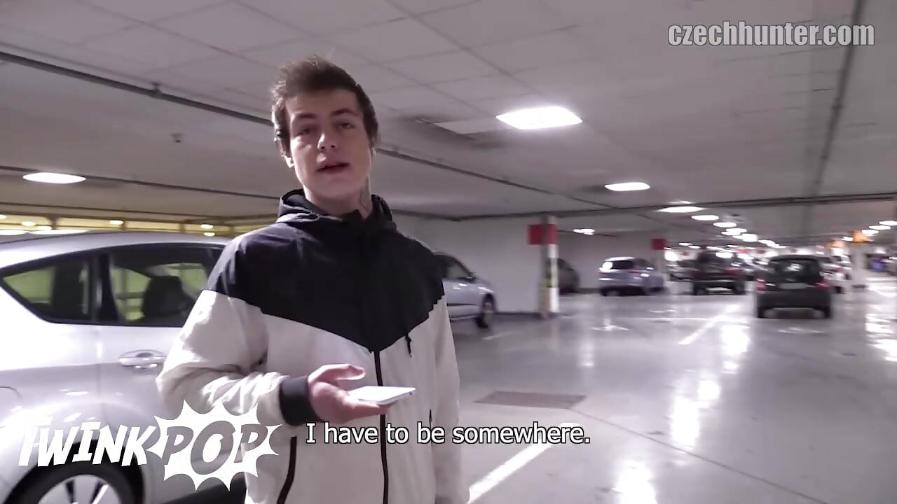 TWINKPOP - заманчивое денежное предложение превратило эту застенчивую милашку в очень жаждущего соблазнения дома