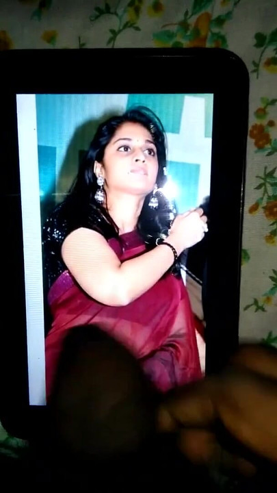 Trenutak koji morate vidjeti iz "Shalini sočne sperme tribute"