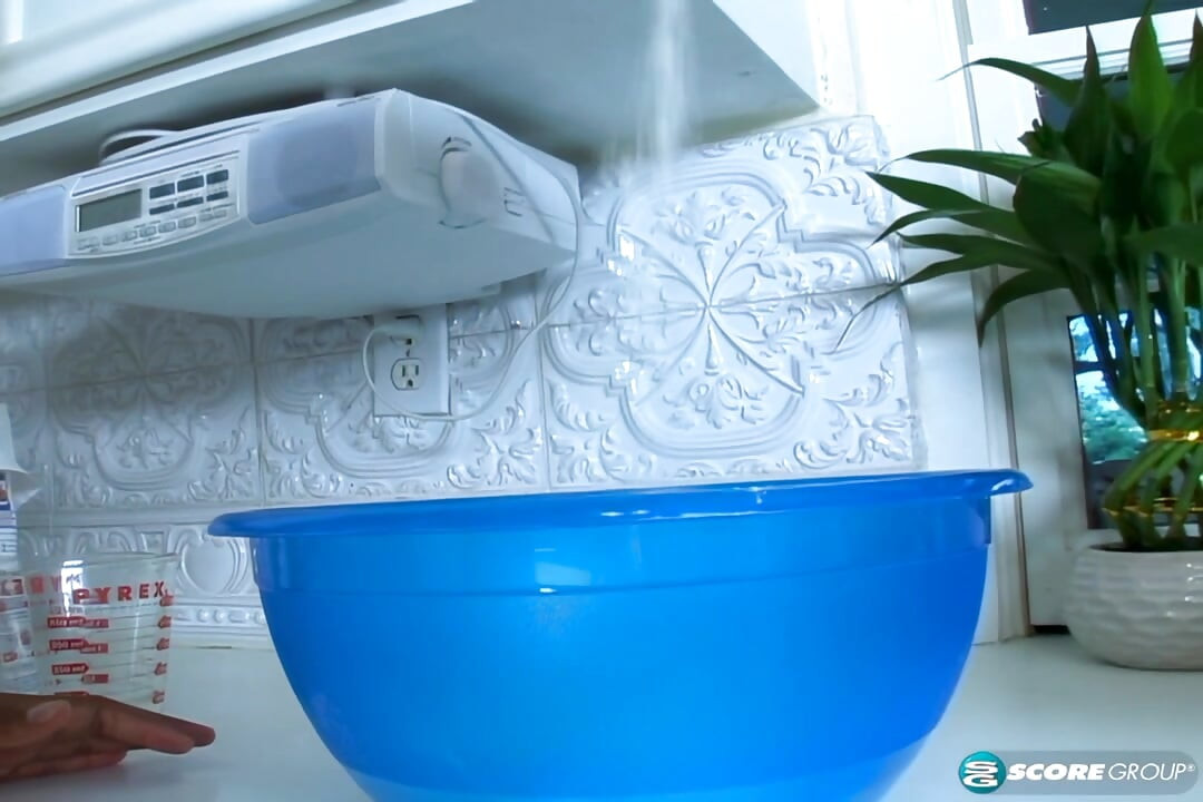 Alayah Sashu van olie-'n-konten