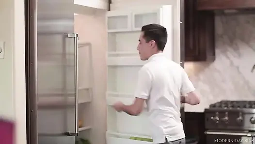 Modern-day Sins - Horny Teen Deepthroats and Fucks Her Neighbor's Big Dick