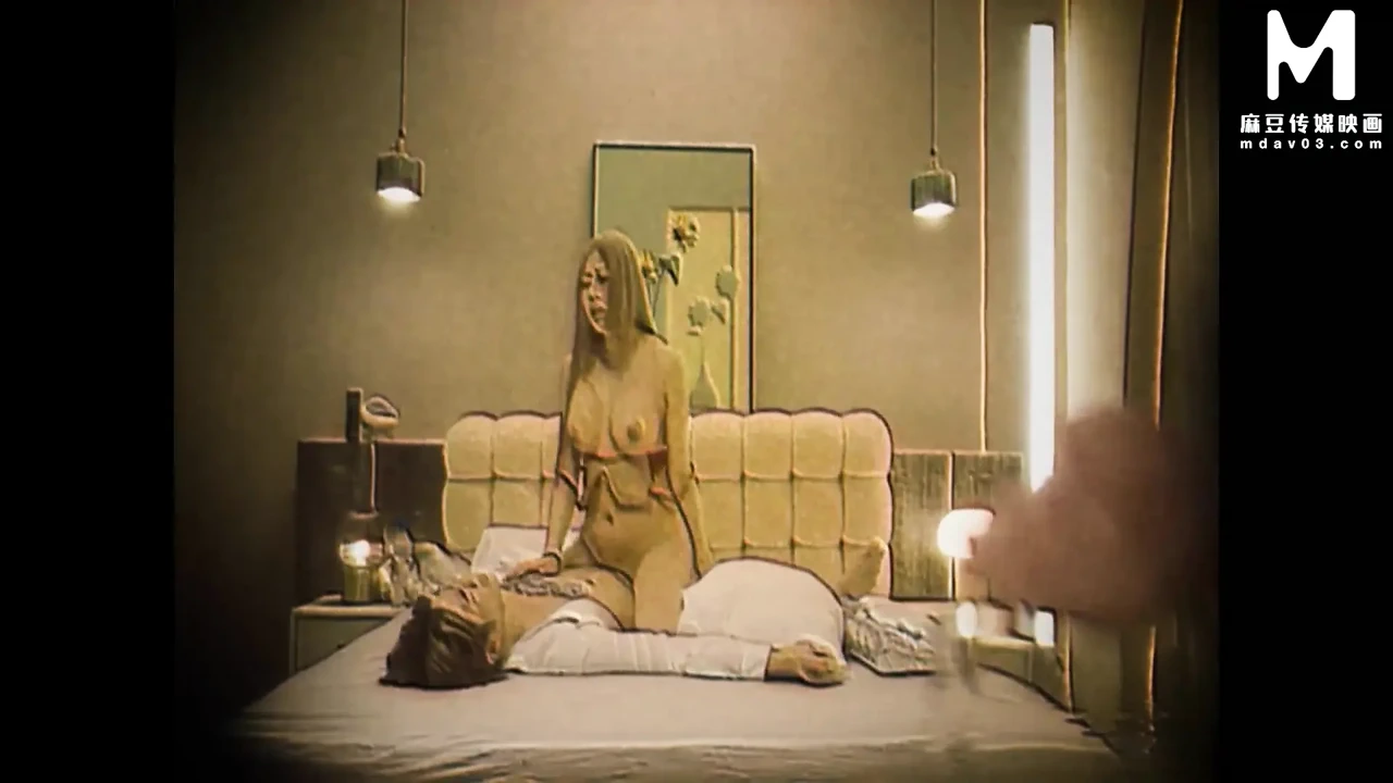 麻豆傳媒映畫 - 踢爆！！男星演艺圈浅规则影片外流 - 痴女轮流榨精无下限