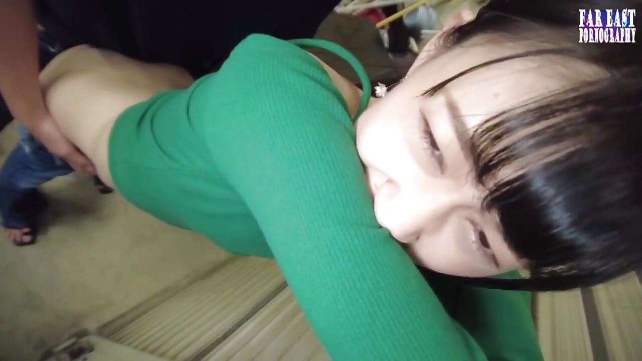 Bliss delicat gulp cu o tachinare cu părul mic, curbat, la o întâlnire orală dulce, partea 3