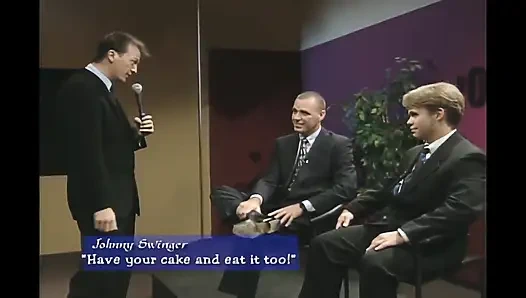 Stöhnende schlampe reitet harten schwanz