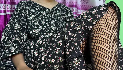 Ngentot dengan teman gadis seksiku di rumah temanku