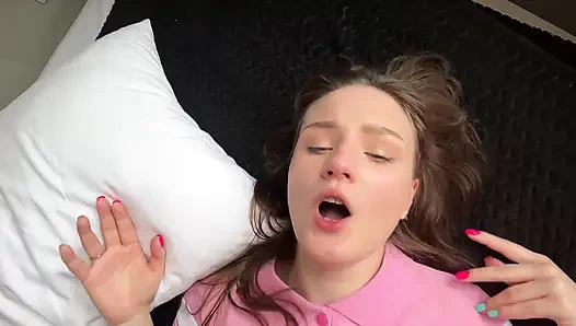 STEPSISTER SHOWED HER ANAL