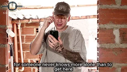 Chief Amber Meadow Fucks a Bricklayer