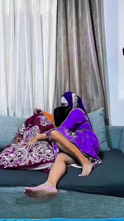 Lesbian gadis berhijab. Gadis muslim lesbian. Indo Bokep. Lesbian Indonesia. | Clip 1