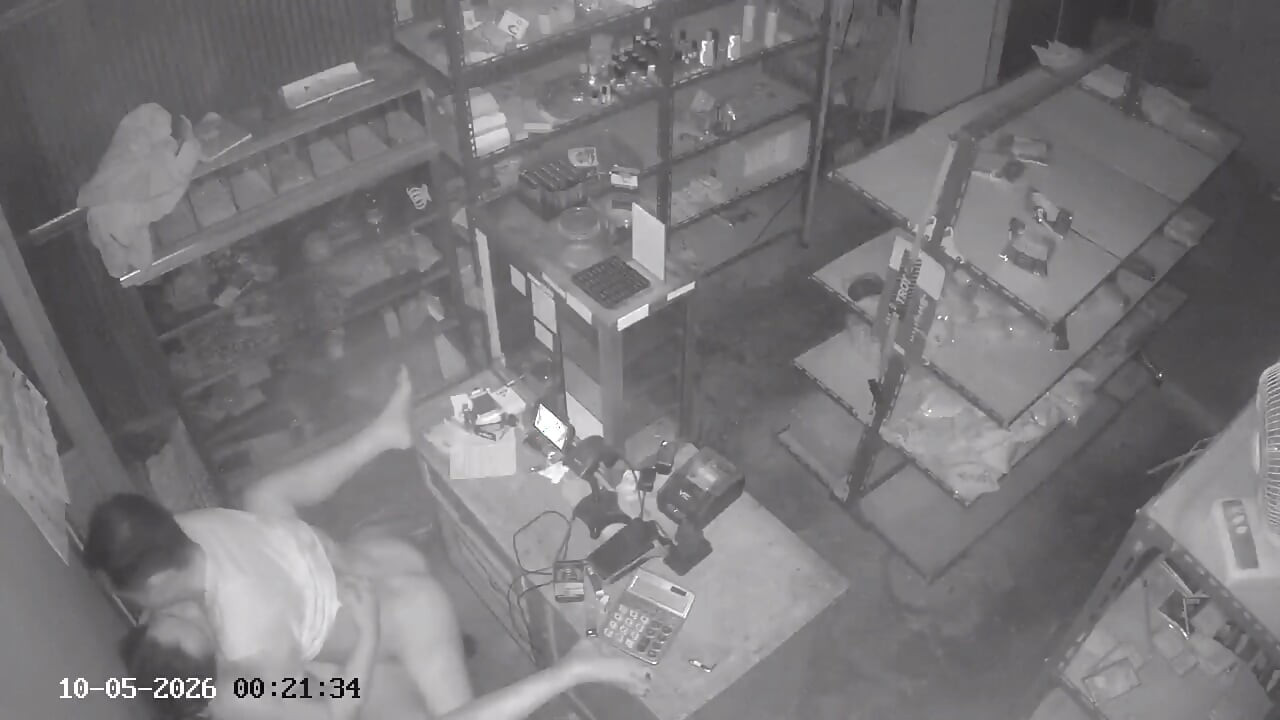 Cheating in a dark place with an ex-girlfriend, it turns out that there is a hidden camera.
